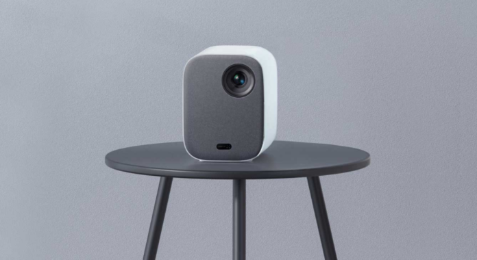 Το Xiaomi Mi Smart Projector 2 έχει εικόνα 120