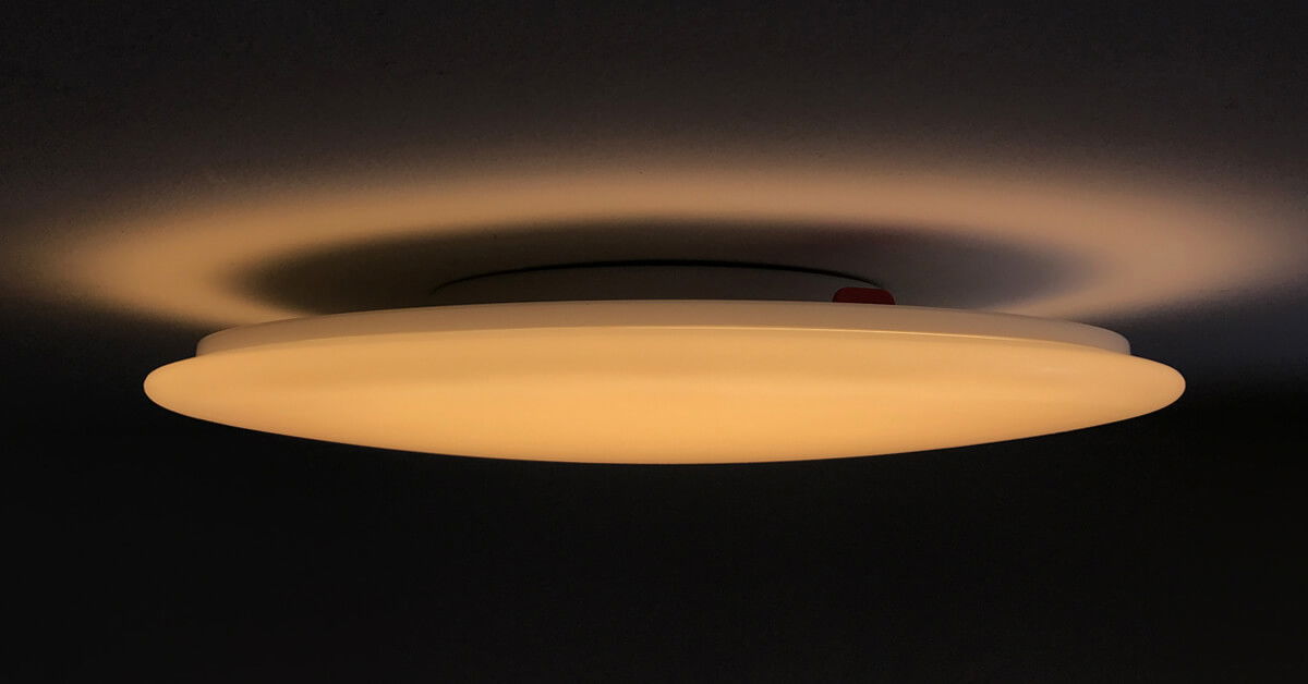 Το φωτιστικό οροφής Xiaomi Yeelight 480 mm με WiFi λαμβάνει ένα εξαιρετικό κουπόνι στην αποθήκη CZ. Τώρα κοστίζει 70€