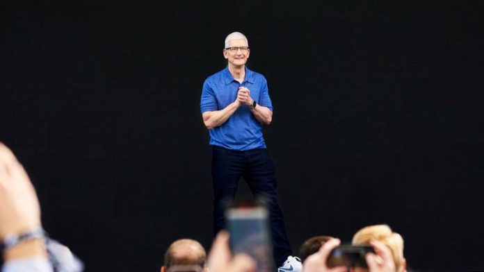 Ο Διευθύνων Σύμβουλος της Apple, Tim Cook, μιλά για τα σχέδια της AI, το μέλλον του Vision Pro και άλλα σε νέα συνέντευξη