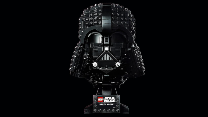 Σετ κράνους Lego Darth Vader σε προσφορά μόνο για 49 $ στη Walmart για την Cyber ​​Monday